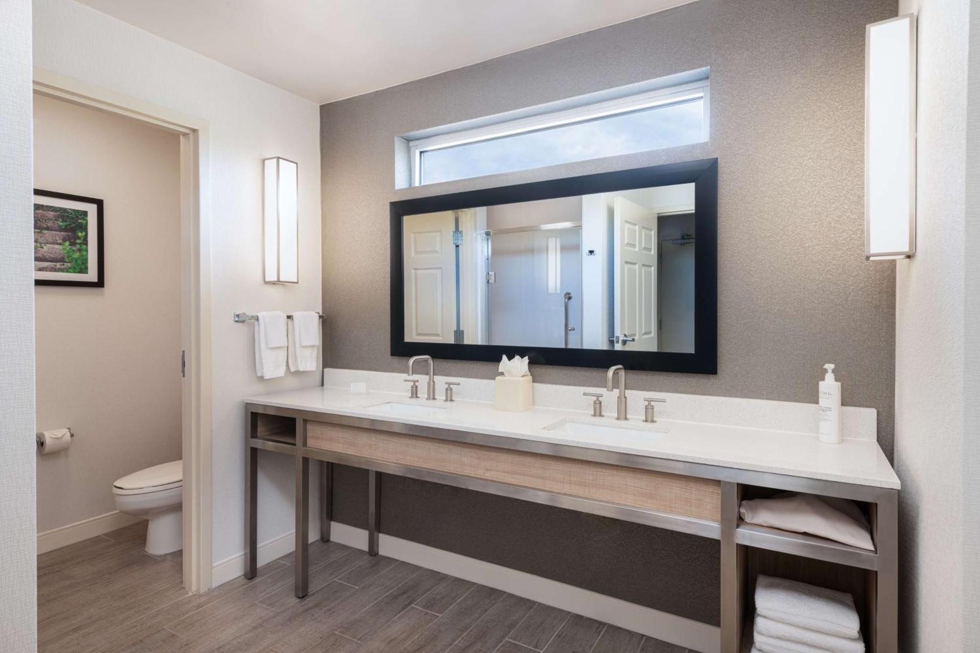 Hilton Garden Inn Saint Charles Extérieur photo