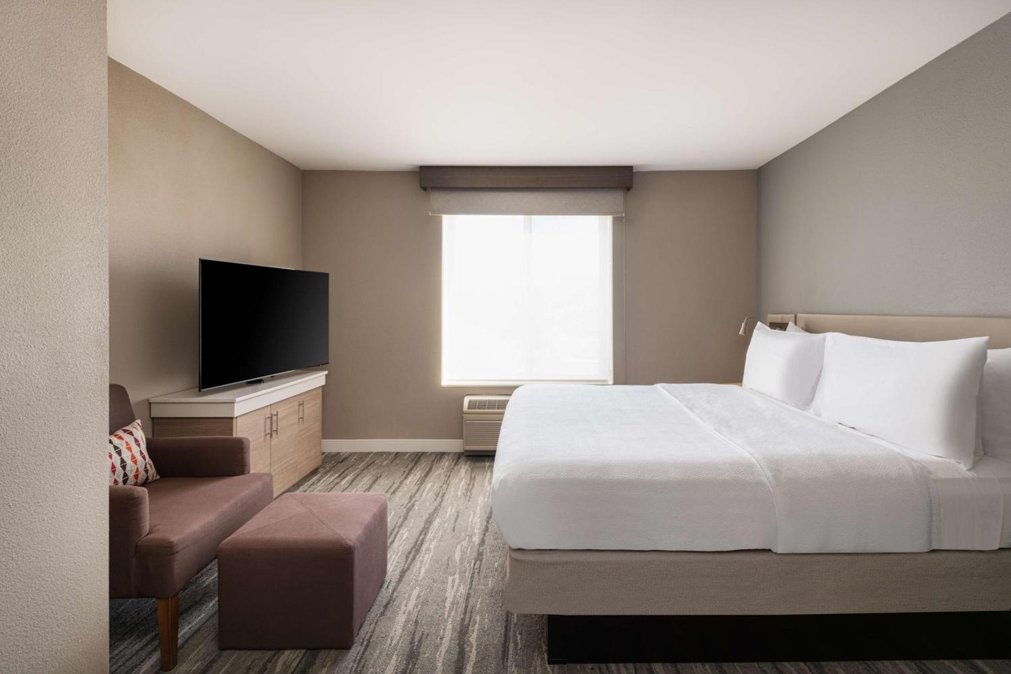 Hilton Garden Inn Saint Charles Extérieur photo