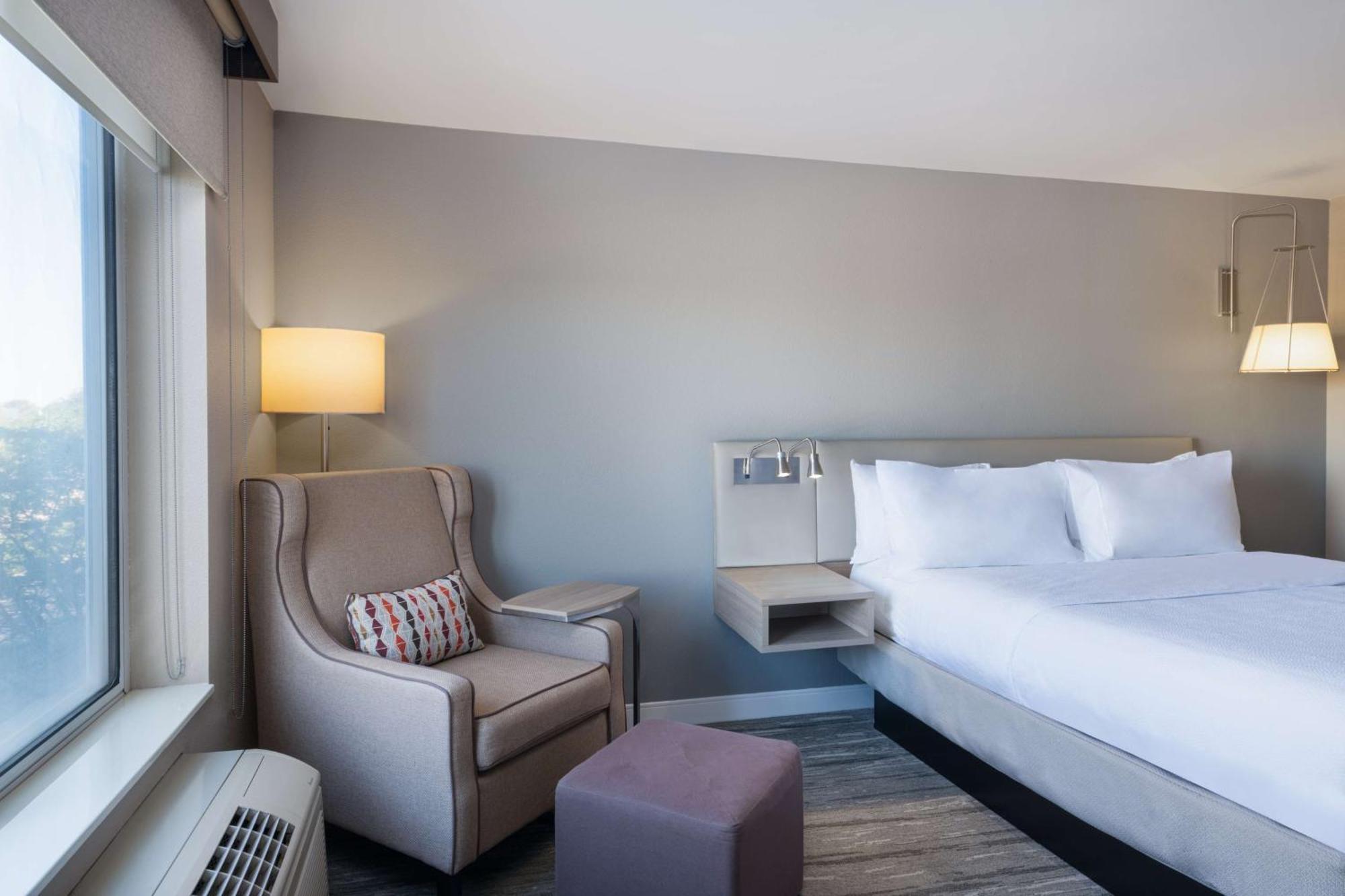 Hilton Garden Inn Saint Charles Extérieur photo