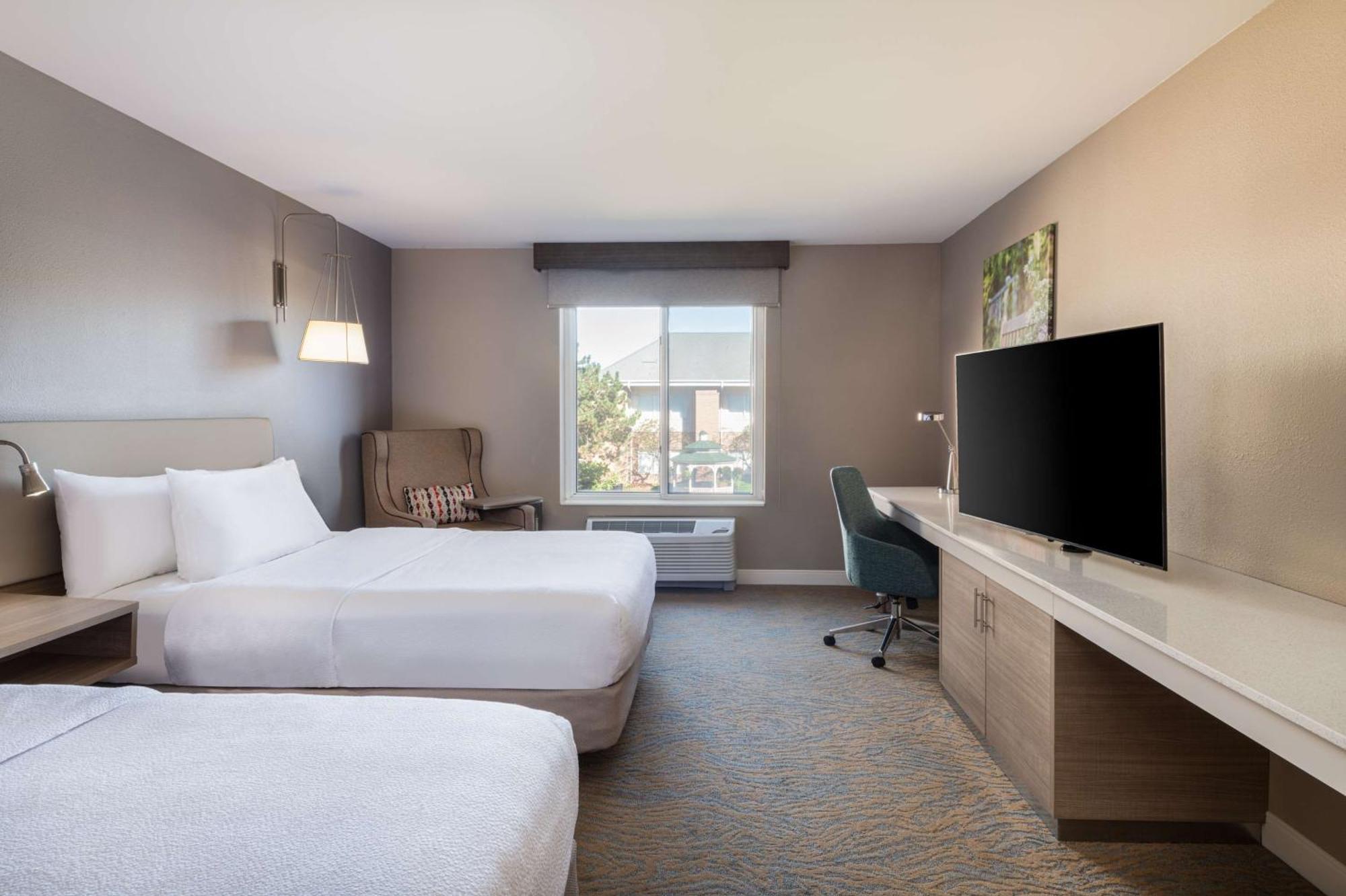 Hilton Garden Inn Saint Charles Extérieur photo