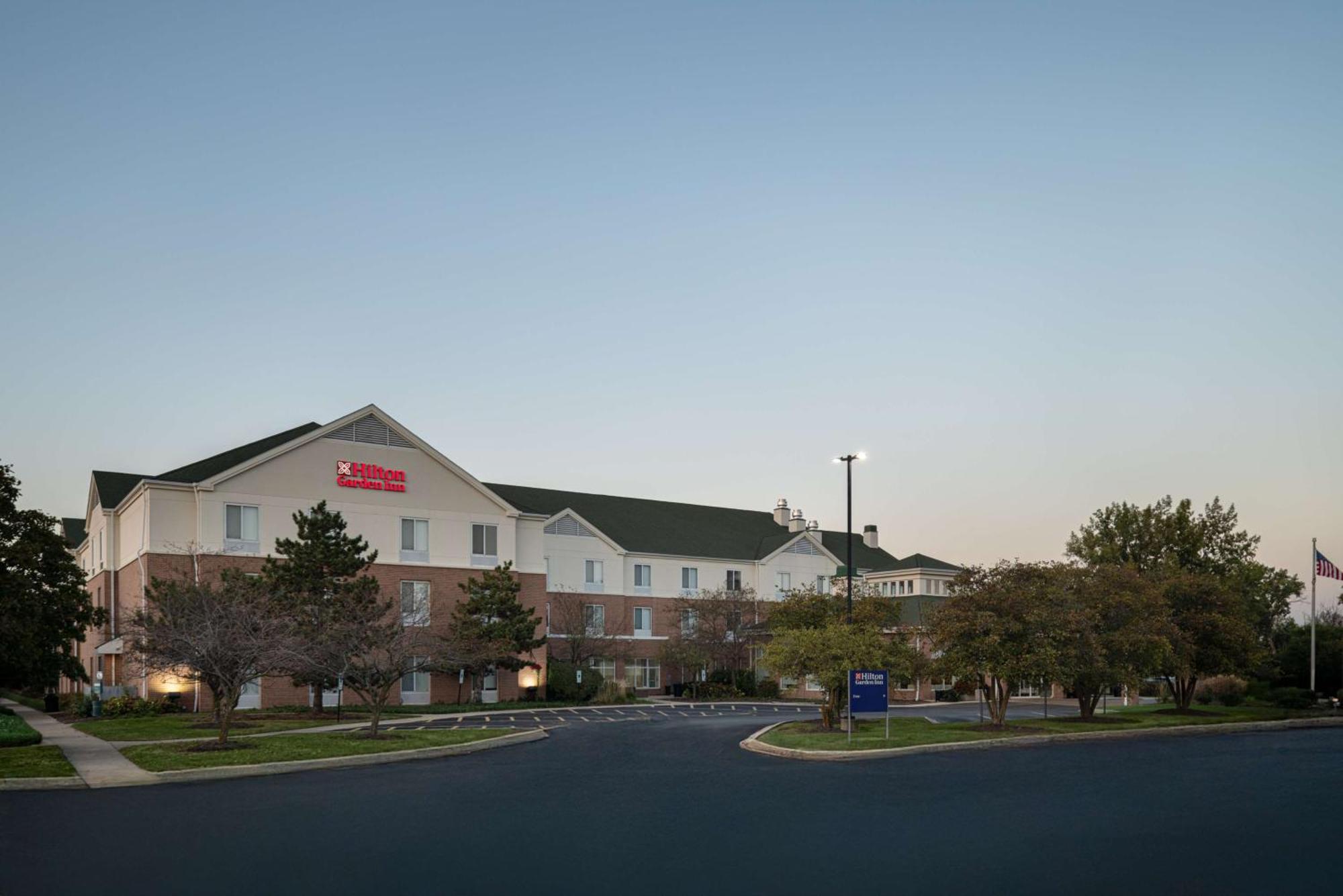 Hilton Garden Inn Saint Charles Extérieur photo