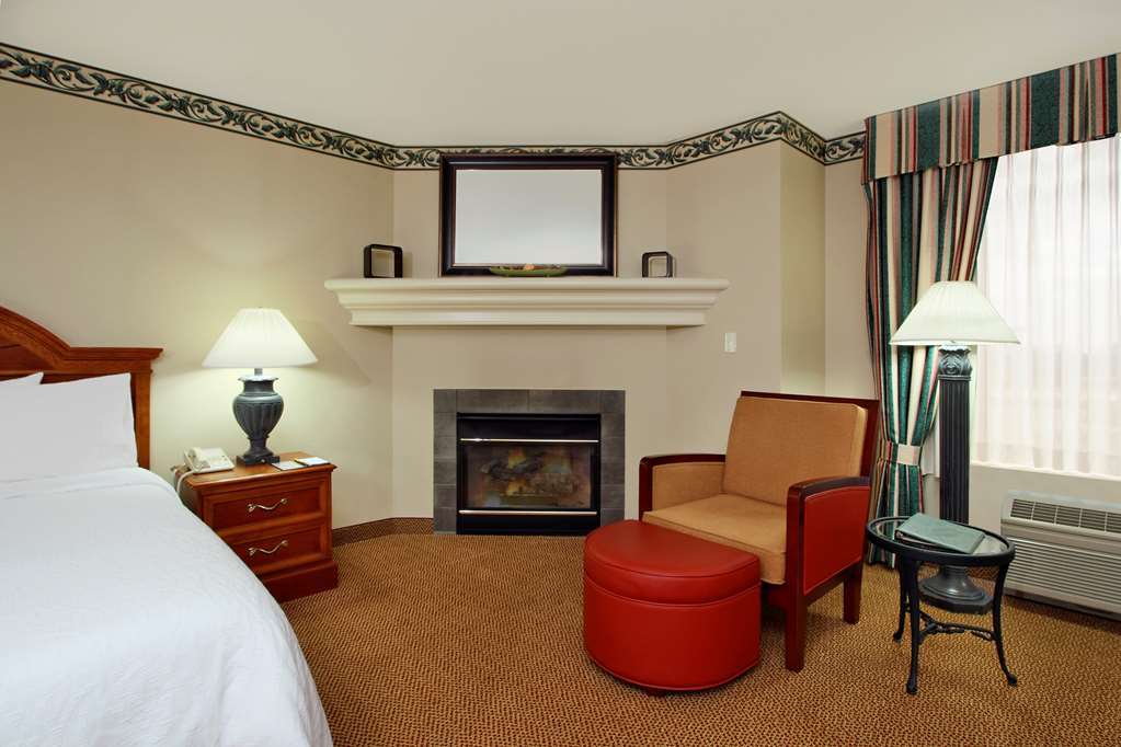 Hilton Garden Inn Saint Charles Chambre photo